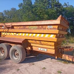 Dooley dump trailer