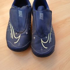 kids football hurling boots