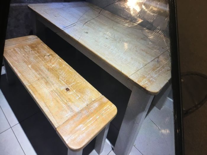NEXT table and chairs