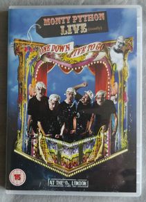 DVD Monthy Python Live - One Down Five to Go