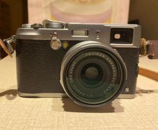 Fujifilm X100s