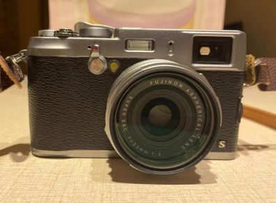 Fujifilm X100s