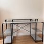 Desk in mint condition, sturdy and well designed Image 2