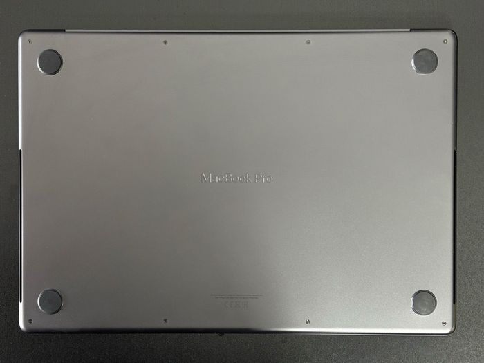 MacBook Pro M4 48GB 512GB SSD 16 inch 3 Months Warranty - new condition