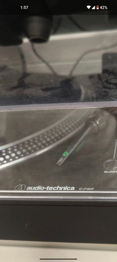 Audio Technica Turntable AT-LP140XP, with Concord scratch needle. Perfect for all kinds of vinyl records.