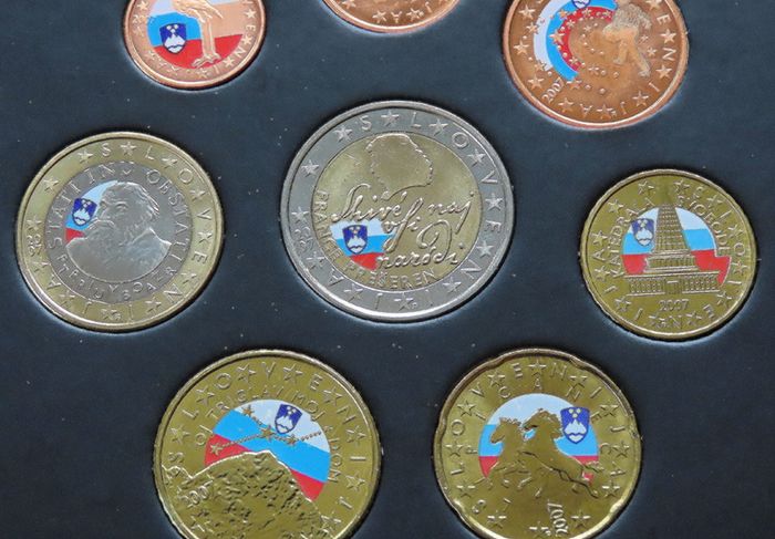 Slovenia first year euro coins set 2007 colour details