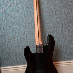 Squier by Fender Precision Bass