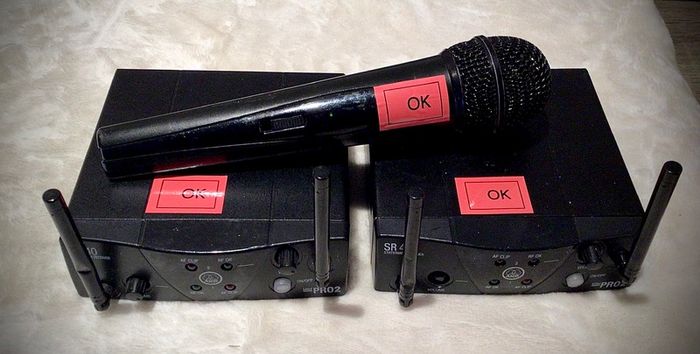 AKG WMS 40 Mini Pro2 dual wireless microphone system