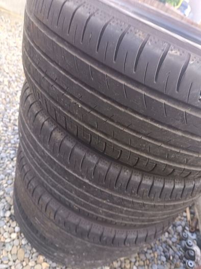Tyres 205/55/16 Yokohama BluEarth-GT