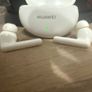 ear pods Image 2