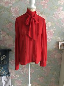 Zara pussy bow blouse. New. Size M