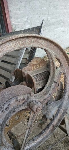 Pierce chaff cutter,