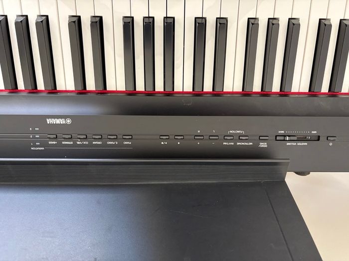 Yamaha Electric Keyboard For Sale in Glaslough, Monaghan from Miss Connie