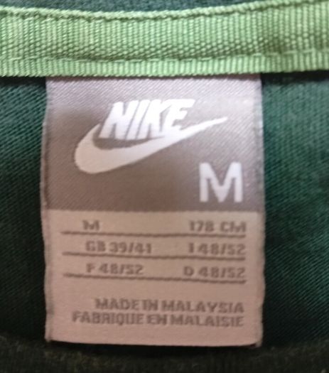 Vintage Nike Oregon T-shirt (( Perfect Condition Adult M))