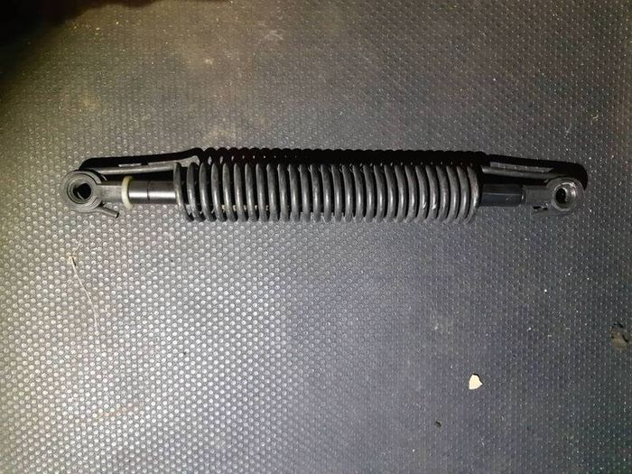 Bmw E60 Lci Springs With Shock Absorber Rear Boot Lid 7141490