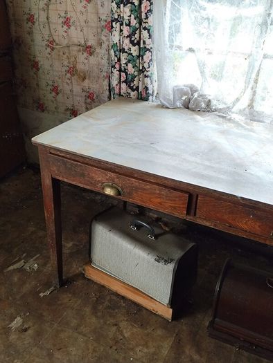 Oak table