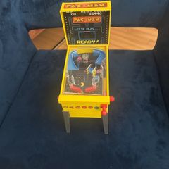 Pac-Man pinball