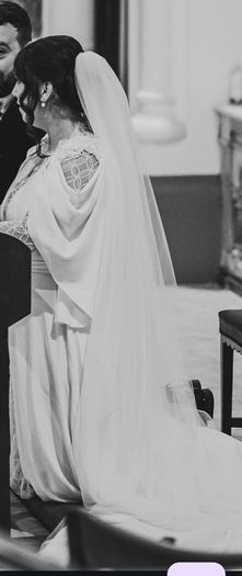 Cathedral length Ivory Veil