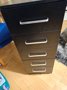 Chest of drawers