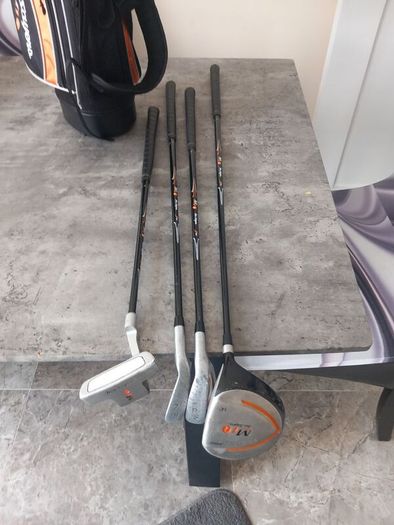 Kids golf set. Right handed clubs
