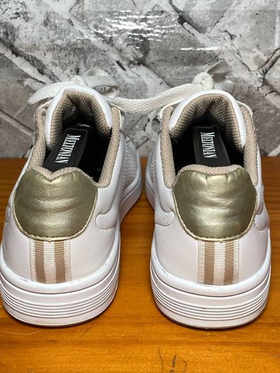 K Swiss Court Shield Ladies Tennis Trainers UK6 EU39.5