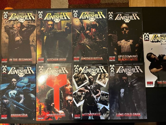 Assorted Marvel trade paperbacks