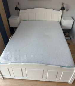 king size bed and mattress