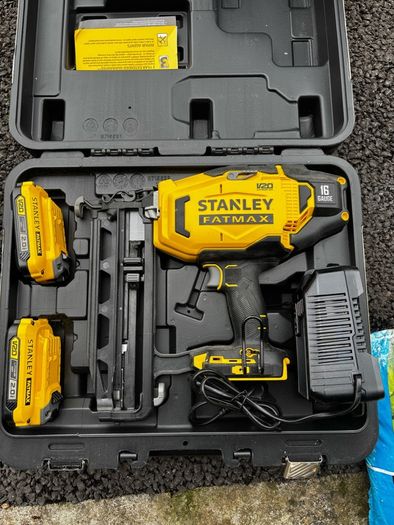 Stanley Fatmax 18v Nailer Kit