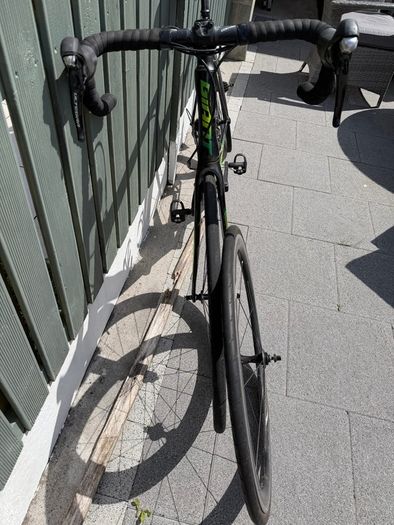 Giant Propel Advanced Large.