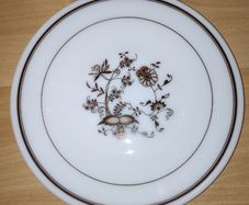 Vintage 1970's Pyrex Brown Vine pattern white Glass  Dinner Plate, D 25 cm