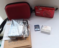 Nikon S4200 touchscreen