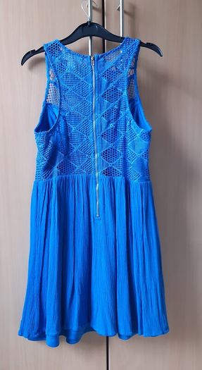 Beautifull blue dress with lace