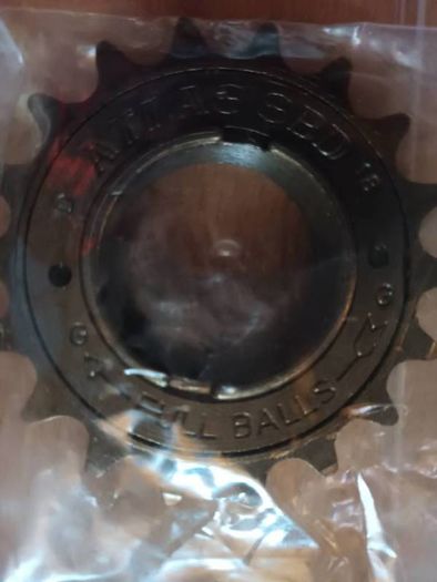 Box of New 18 Tooth Rear Sprockets x6