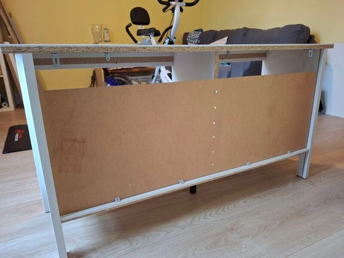 Brusali Tv Stand White