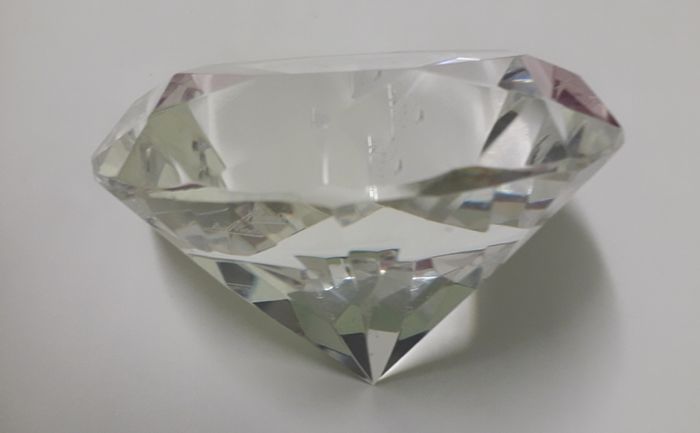 PAPERWEIGHT - Ornament - Crystal