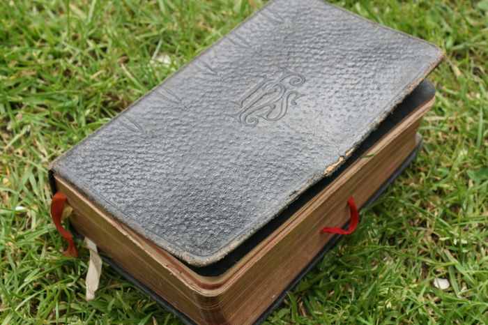 Antique Prayers and Missals