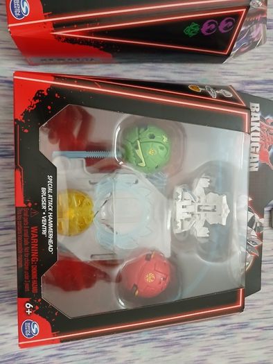 Bakugans / toys