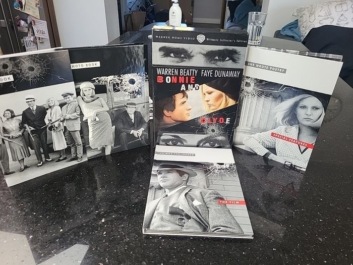 Bonnie and Clyde Ultimate Collectors Edition