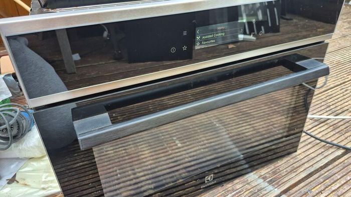 Electrolux EVLB08X oven with microwave combi New