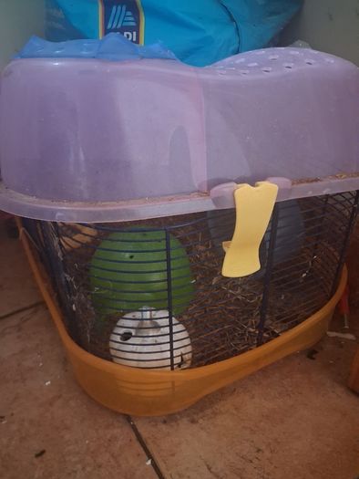 Pet cage
