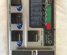 DigiTech GNX1 Guitar Multi-Effects Processor