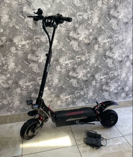 Laotie Es18 E scooter