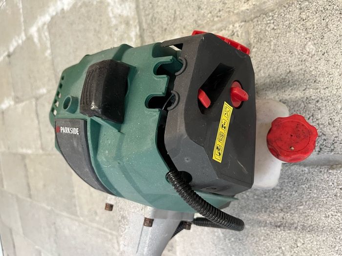 Parkside petrol strimmer & accessories