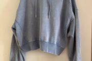 Cropped hoodie