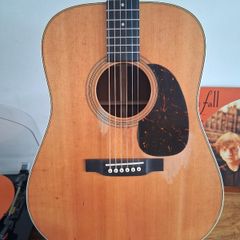 Martin D28 Street Legend