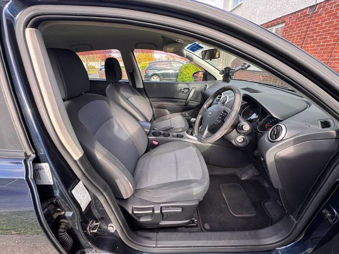 Nissan Qashqai interior