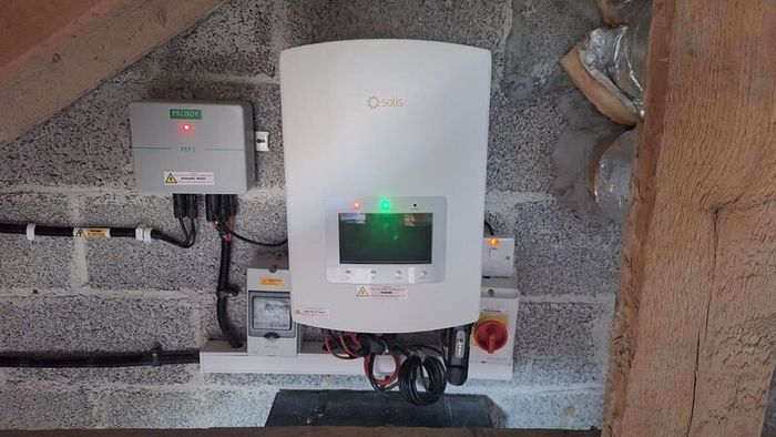 SOLIS Solar Inverter & Battery Storage system