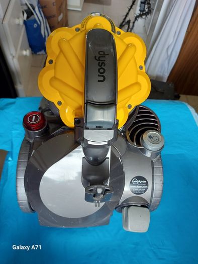 DYSON DC19 T Multifloor Vacuum Cleaner, in perfect working order
