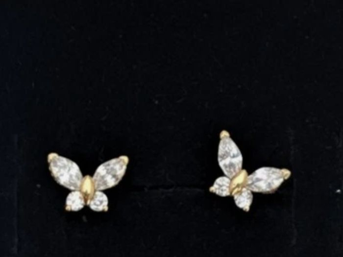Pandora Gold Sparkling Butterfly Necklace Brand New