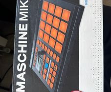 Native Instruments Maschine Mikro (mk1) MIDI Pad Controller